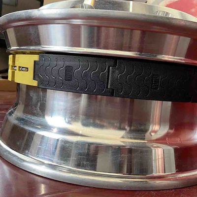 Jalankan Ban Keamanan Ban Proof Ledakan Flat System Untuk Ford Mustang 255/40ZR19 275/40ZR20 305/30R22.5